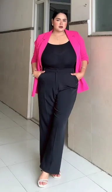 Curves That Steal Hearts